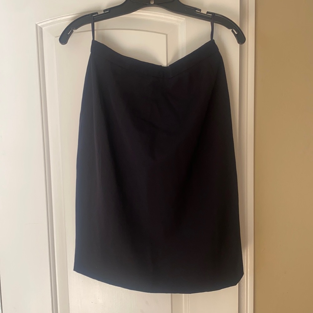 Chanel black skirt very good condition